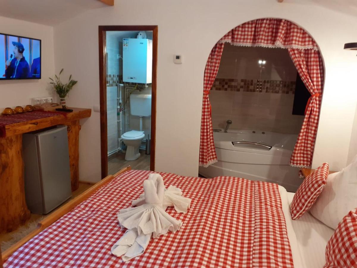 Cabanute Si Camping Dracula Capatineni-Paminteni 외부 사진