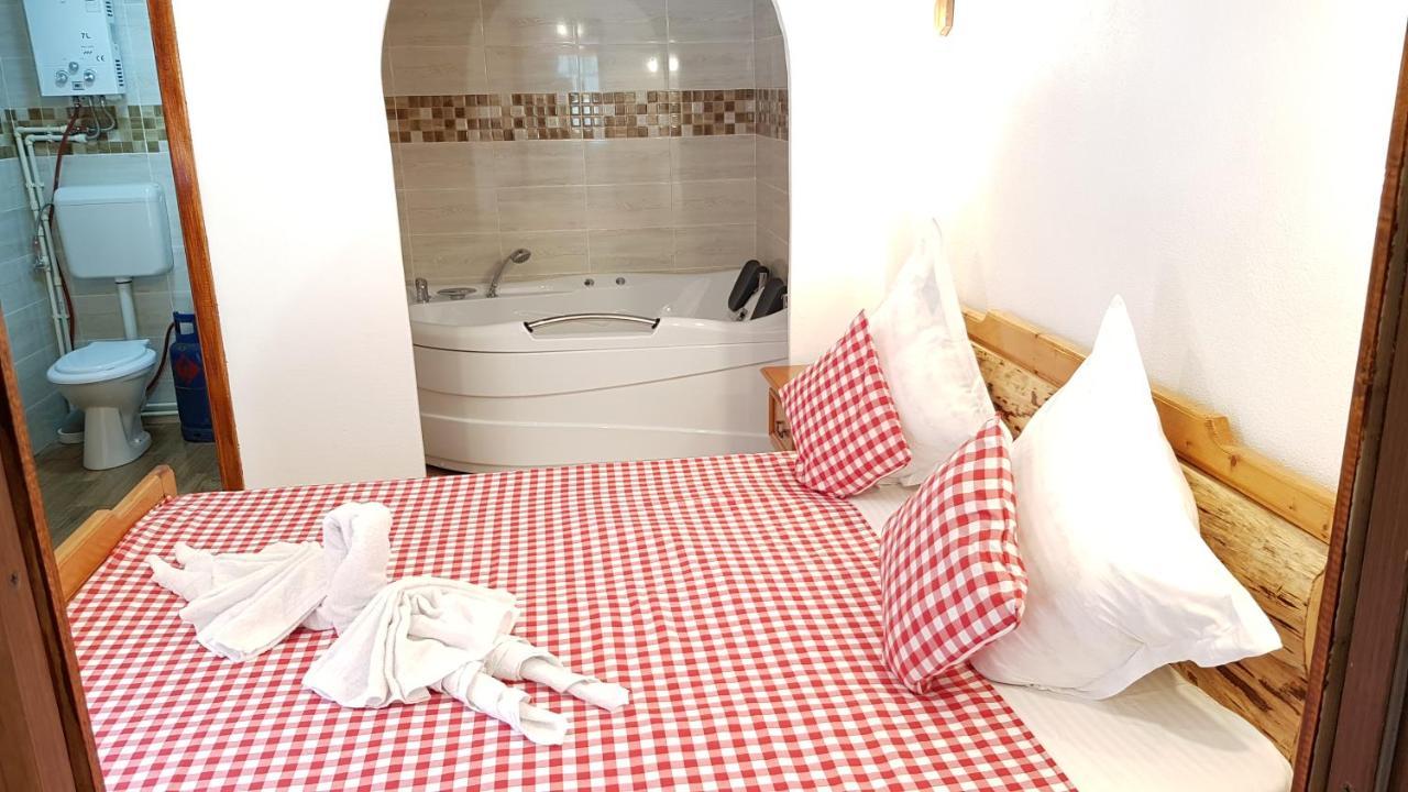 Cabanute Si Camping Dracula Capatineni-Paminteni 외부 사진
